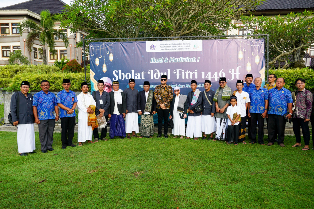 Sholat Ied Hari Raya Idul Fitri 1446 H di Puspem Badung